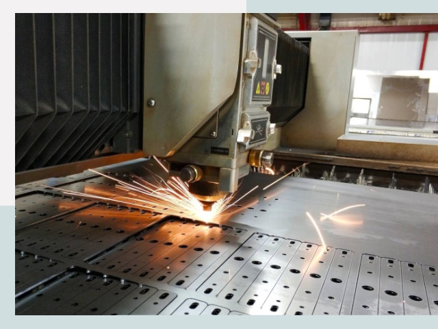 Лазерная резка металла в Первоуральске от 618 руб.